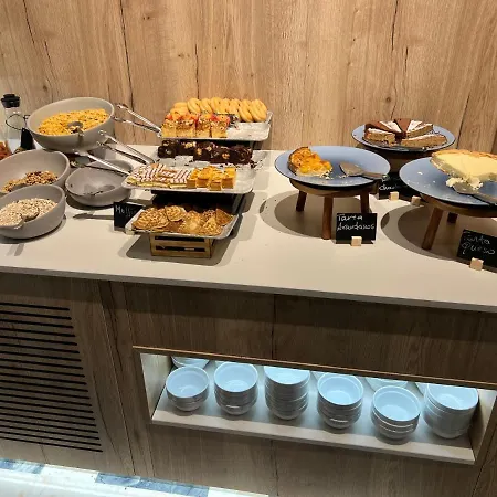 图里亚酒店 酒店 4*