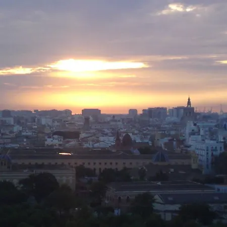 Отель Turia
