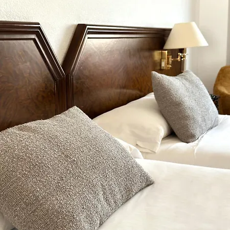 Turia Hotell