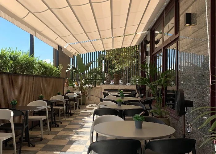 Hotel Turia 4*