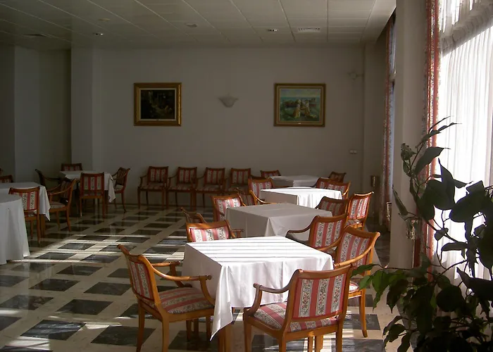 Szálloda Turia 4*